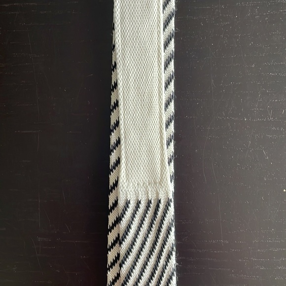 Mens striped skinny tie - Picture 8 of 11